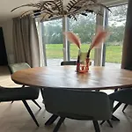 Дом отдыха Family Retreat By Palette De-steppe