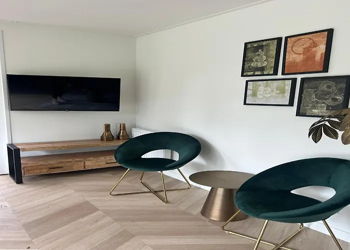 Family Retreat By Palette De-steppe *